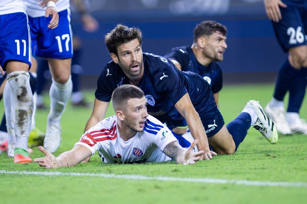 ŽESTOK OKRŠAJ! Hajduk srušio Dinamo u velikom derbiju na Poljudu!