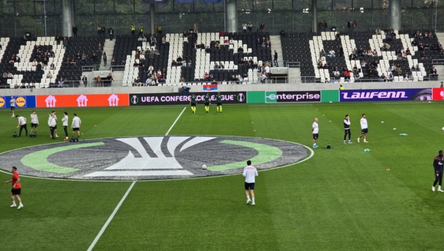 UŽIVO, LUGANO - ZVEZDA: Srpski jezik grmi na tribinama