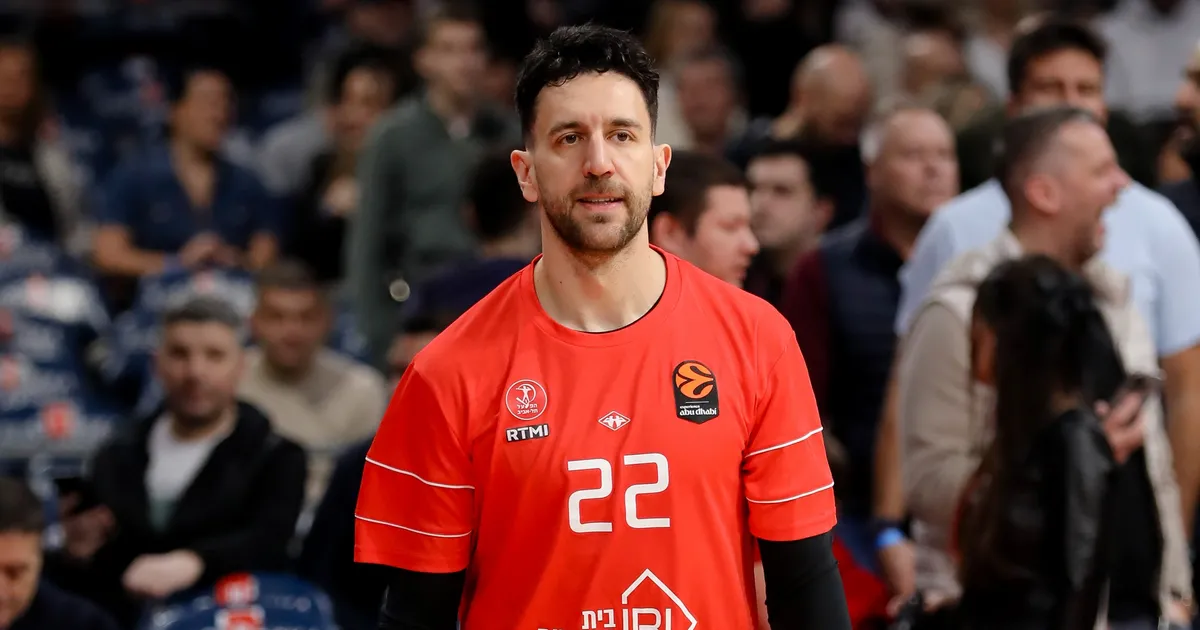 Vasa Micić tragičar Hapoela u neverovatnom meču na otvaranju Evrolige, Dubai posle drame dobio Real Madrid