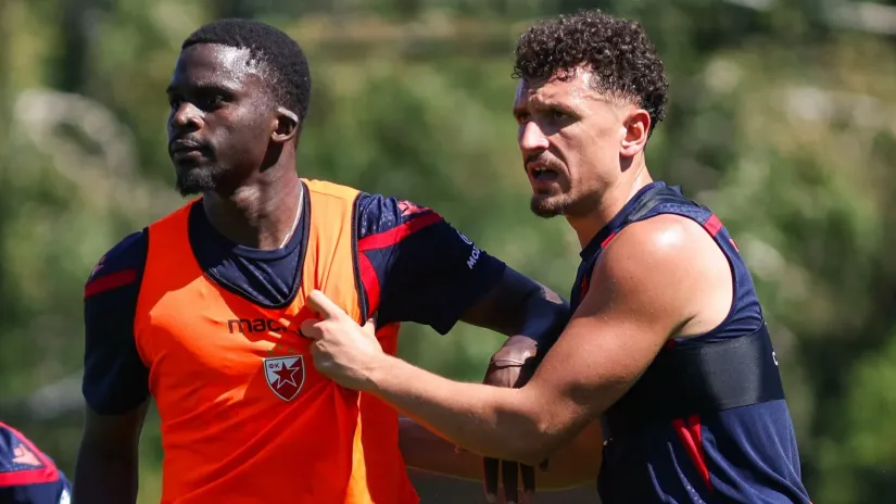 Rijera sprema Japanca za derbi, Dijeng blizu startne postave