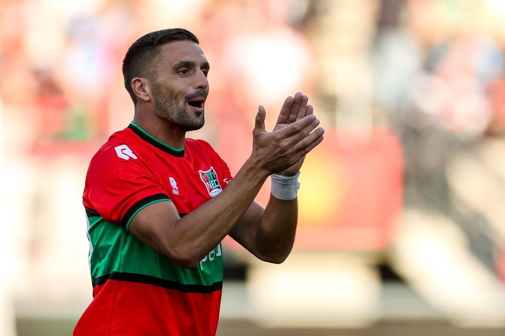 TADIĆ BLISTAO, A DŽEKO GA BODRIO: Zagrljaj Srbina i Bosanca obišao planetu! (VIDEO)