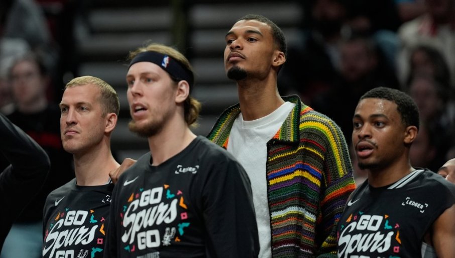 SVET GLEDA U NEVERICI: Viktor Vembanjama uradio nešto što bi malo ko u NBA ligi