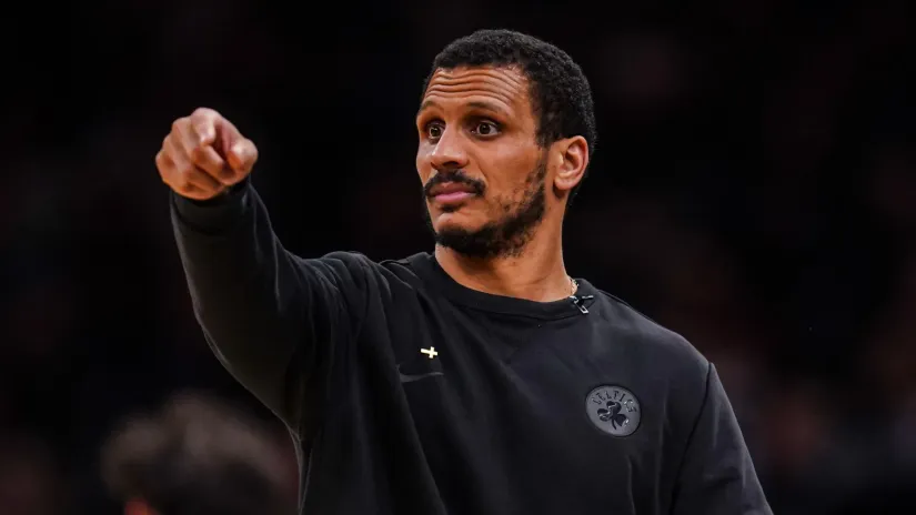 Ispao u prvom kolu plej-ofa, pa proglašen za NBA trenera godine