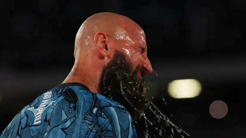 Premijer liga zove Vanju: Napoli na gubitku, ali već mu traži zamenu