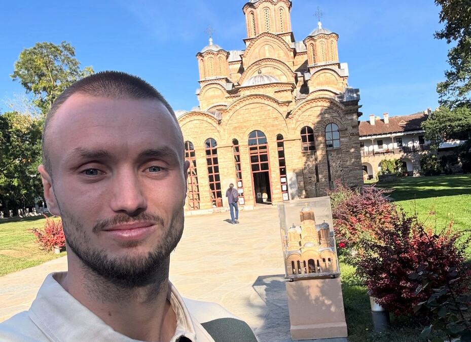 TAKO JE, SAŠA, SRBINE! Srpski div odveo reprezentaciju Austrije u srpsku svetinju na Kosmetu, pa postao heroj protiv selekcije lažne države