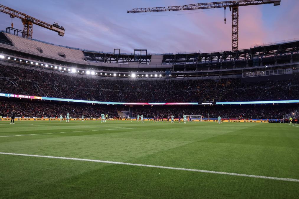 DA LI JE OVO REALNO? BARSELONA OPET NAPUŠTA NOU KAMP! Navijači gube strpljenje, evo zbog čega se sad neće igrati na legendarnom stadionu!