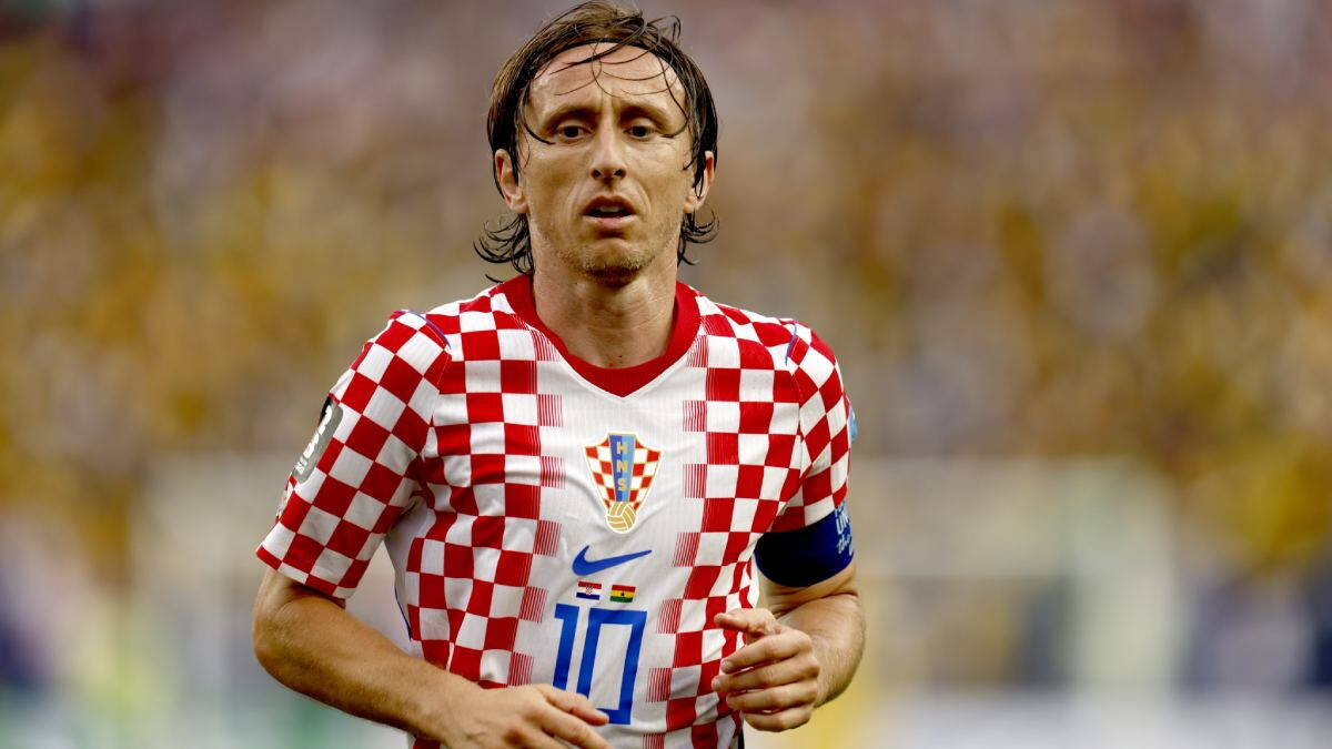 Luka Modrić će i dalje igrati fudbal: Zbog kćerke Eme (13) ga ubeđuju da kaže "Da"