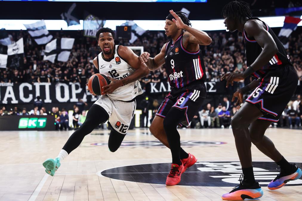 ODJEKNULA BOMBA U PARIZU: Stiglo NBA pojačanje...