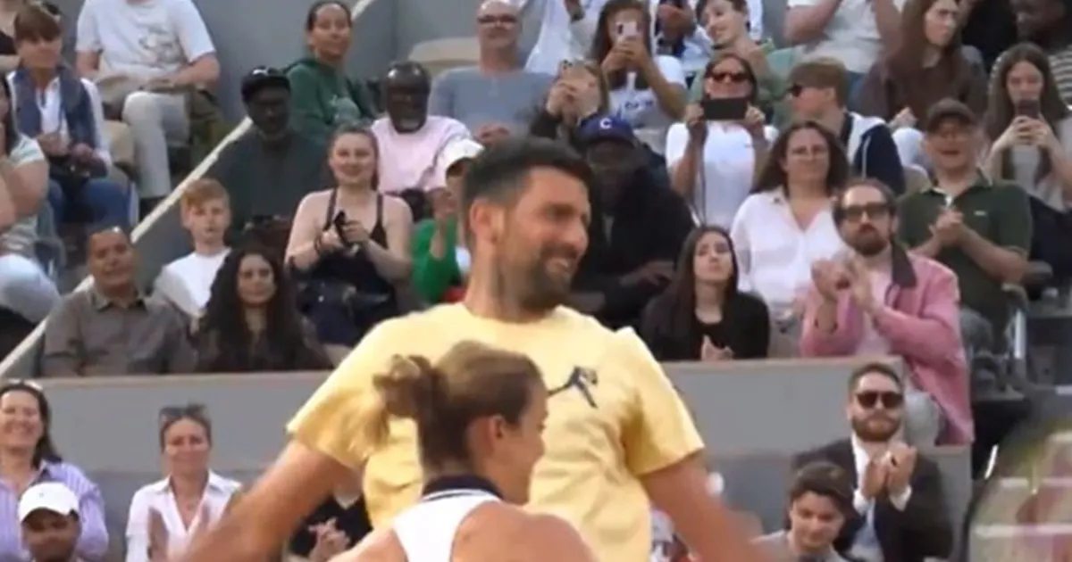 Novak Đoković đuskao na terenu Rolan Garosa sa poznatom grčkom teniserkom, Srbin se sjajno zabavlja u Parizu