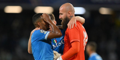 Vanja odličan, ali primio gol "ni kriv ni dužan": Napoli opet kiksnuo (VIDEO)