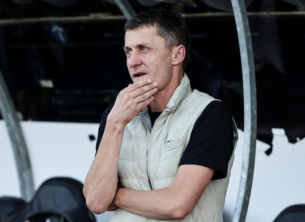 (VIDEO) Saša Ilić ni reč o spornoj situaciji, ovako je objasnio novi poraz Partizana