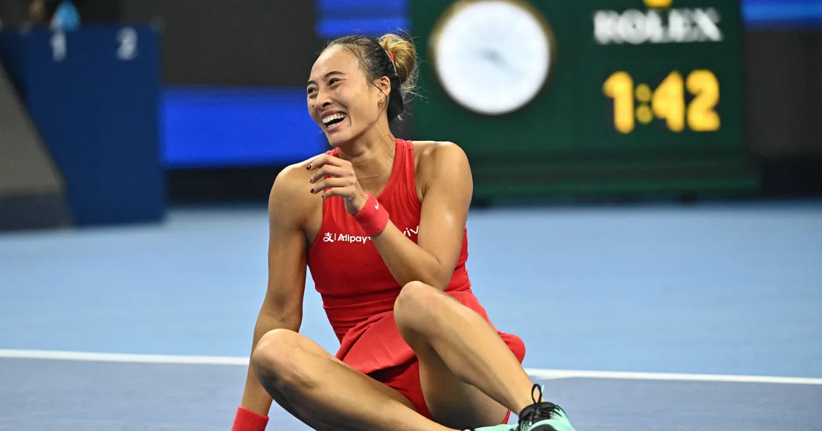 Kineskinja posle Novaka ispisala istoriju u Pekingu, pobedila najveće svetsko tenisko čudo i osvojila trofej