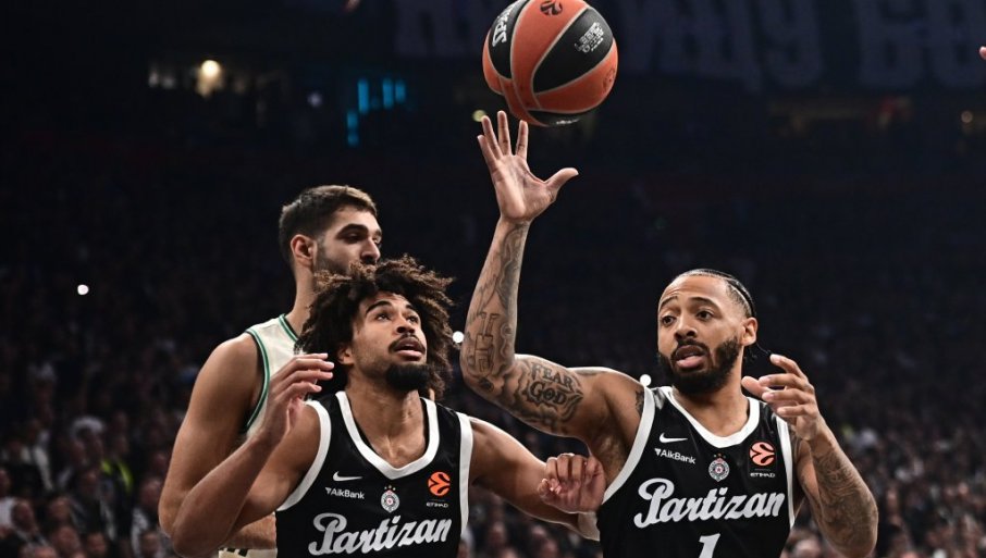 UŽIVO FENERBAHČE - PARTIZAN! Crno-beli u Istanbulu jure prekid loše serije