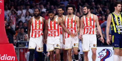 Navijači imaju samo jednu poruku za upravu: Zvezda završila možda i posao leta