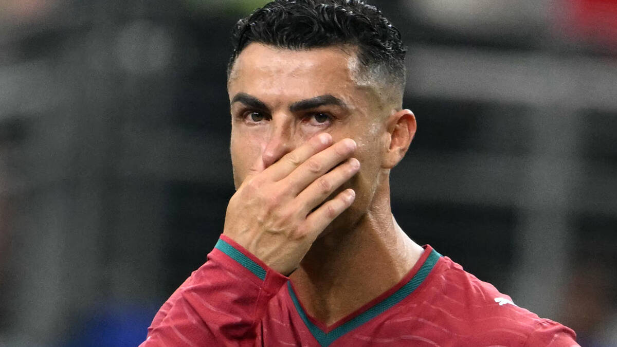 "Kaži da sam kao Pele i Maradona": Kristijanu Ronaldu se svi smeju zbog saopštenja