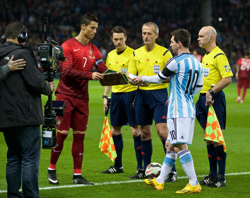 CEO SVET JE OVO ČEKAO VIŠE OD 20 GODINA: Spremite se za spektakl - Mesi i Ronaldo biće saigrači prvi put u karijeri! Za sve je "kriv" legendarni Argentinac...