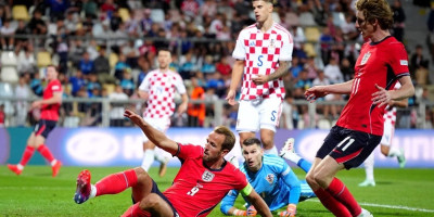 Bruka kakvu Hrvatska ne pamti: Englezi im spakovali 7 komada usred Rijeke! (VIDEO)