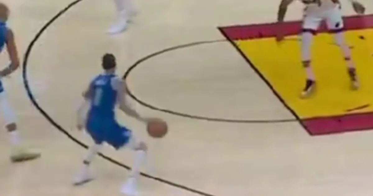 U NBA ligi dozvoljeno 8 koraka, Lamelo Bol ostavio Jovića u čudu