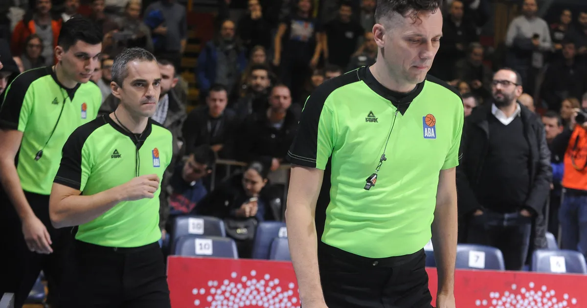 ABA liga odredila sudije za derbi Zvezde i Partizana: Nema Srba, ni Hrvata, tu su 2 Slovenca i Crnogorac!