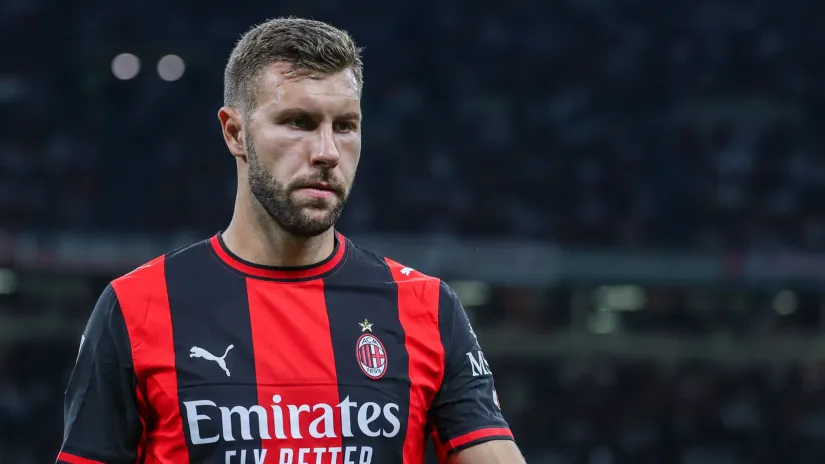 Suđeni jedno za drugo: Milan sprema novi ugovor i duplo veću platu za Strahinju Pavlovića