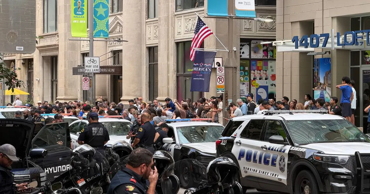 Neviđene mere bezbednosti zbog Francuza u Dalasu: Ovako nešto nikad niste videli, neverovatan broj policajaca!