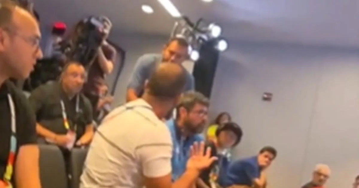 Pojavio se novi snimak svađe novinara na Mundijalu, Brahim Diaz u neverici gledao incident u sali
