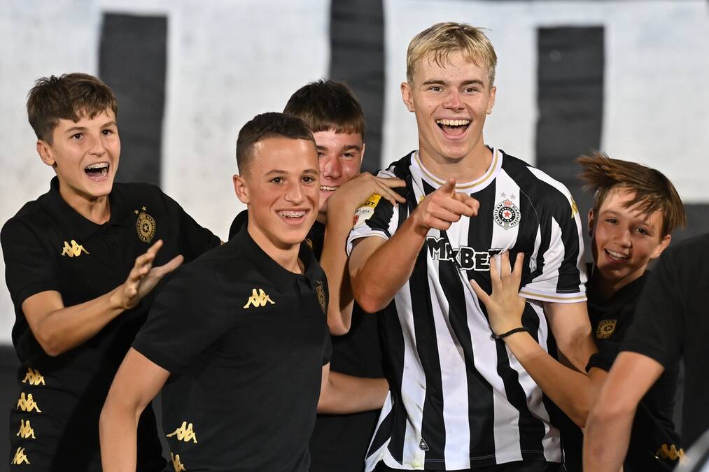 Centimetri delili Kojzeka od gola: VAR poništio pogodak, svi u Humskoj se uhvatili za glavu