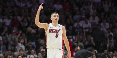 Ovo je njegova godina: Jović sijao u dresu Majamija, on i Janis će biti problem za ceo NBA