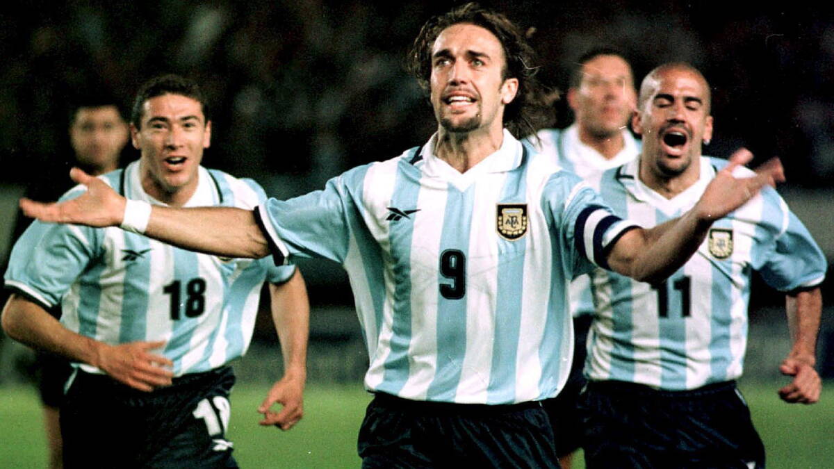 Batistuta: Ugradili mi proteze i ne znam koliko mi je ostalo, prekidam ovaj intervju