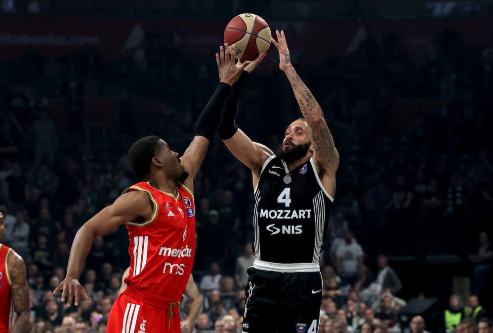 EVROLIGA PROGNOZIRALA PLASMAN VEČITIH RIVALA: Evo na kom mestu će završiti Crvena zvezda i Partizan...