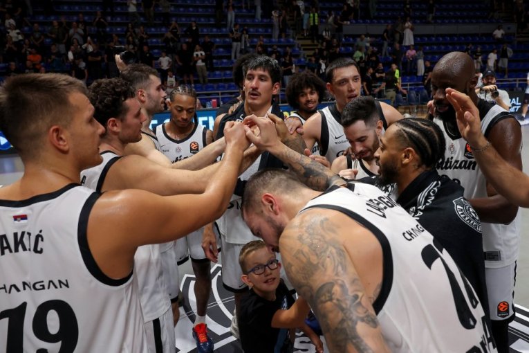 PARTIZAN - BEŠIKTAŠ: Spektakl pod otvorenim nebom na Kalemegdanu