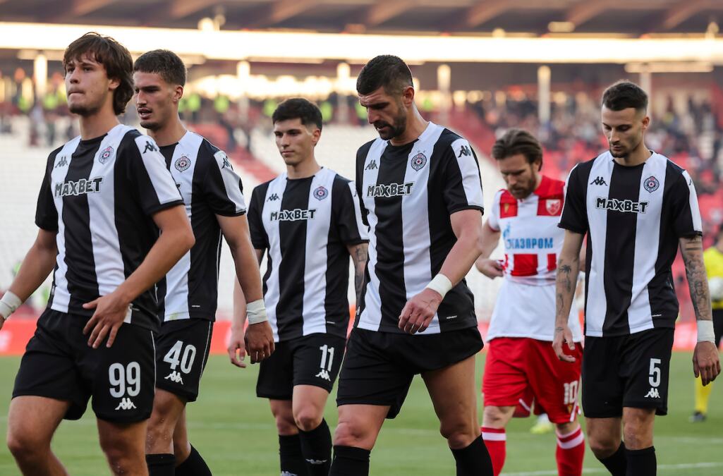 PARTIZAN NAVIJA ZA ZVEZDU U FINALU KUPA!  Potpuna ironija, crno-beli prinuđeni da podrže  najljućeg rivala...