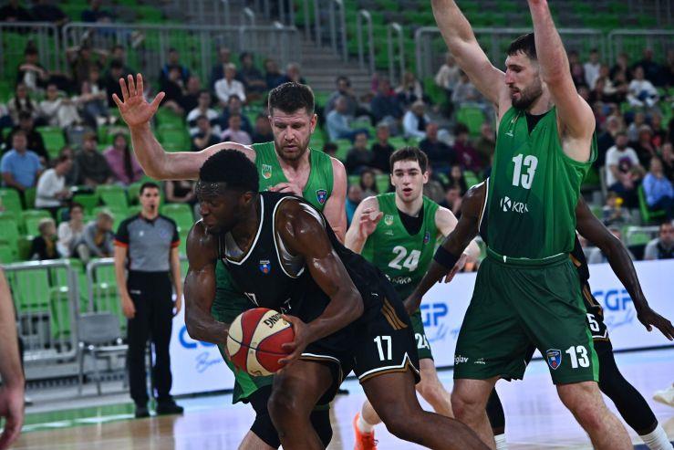KRKA DOBILA SNAGU POD OBRUČEM: Stigao Galin Smit