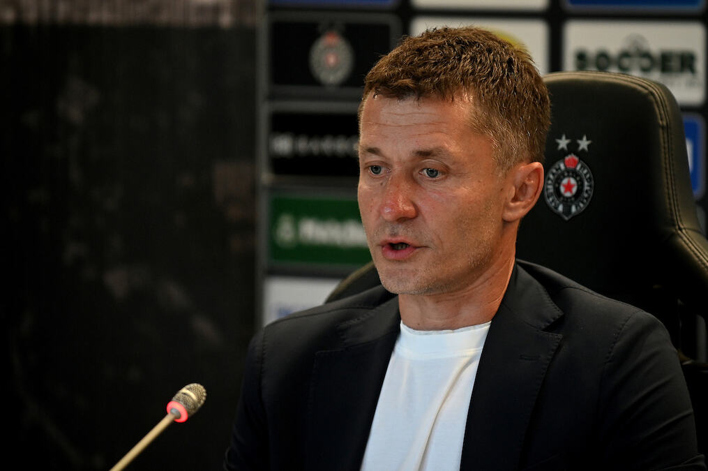 SAŠA ILIĆ JASAN PRED NOVE IZAZOVE PARTIZANA: "Smanjićemo rotaciju! Dolaze sve teže i teže utakmice..."