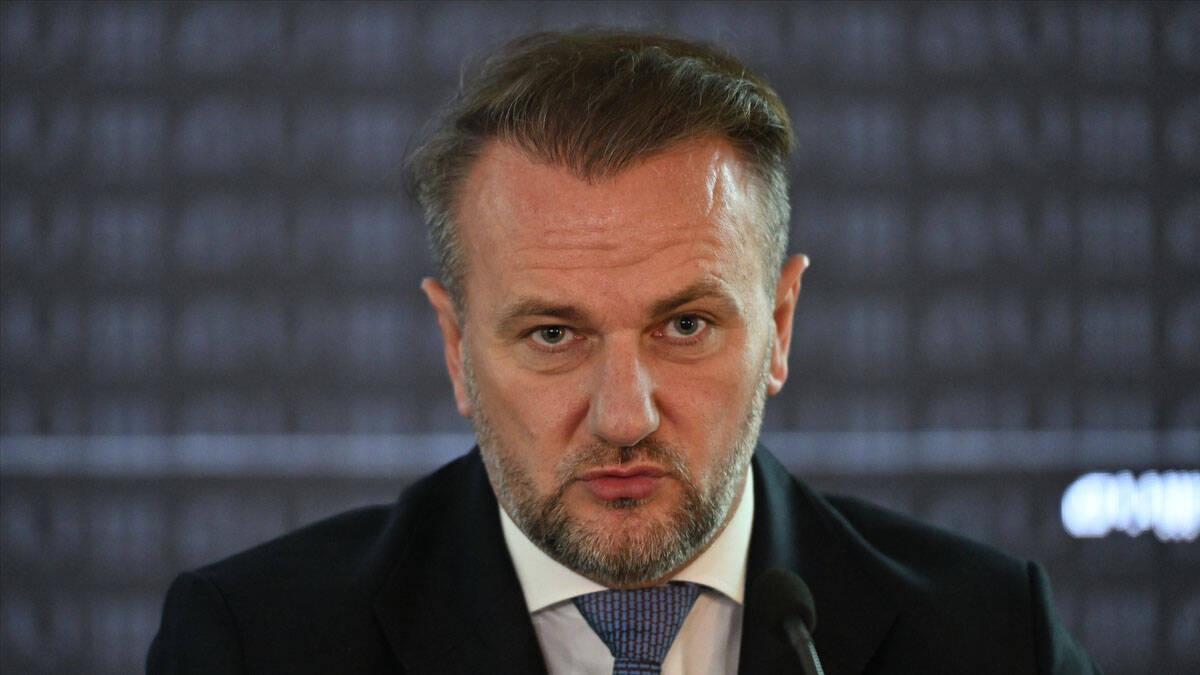 Oglasio se Ostoja Mijailović: "Obavešten sam o njegovoj želji da ode"