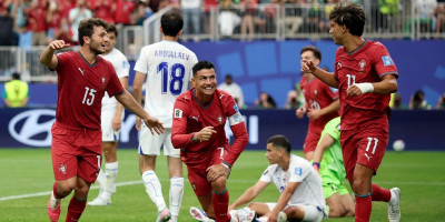 Ronaldo nije za staro gvožđe: Portugal razbio Uzbekistan, Kristijano odgovorio Mesiju