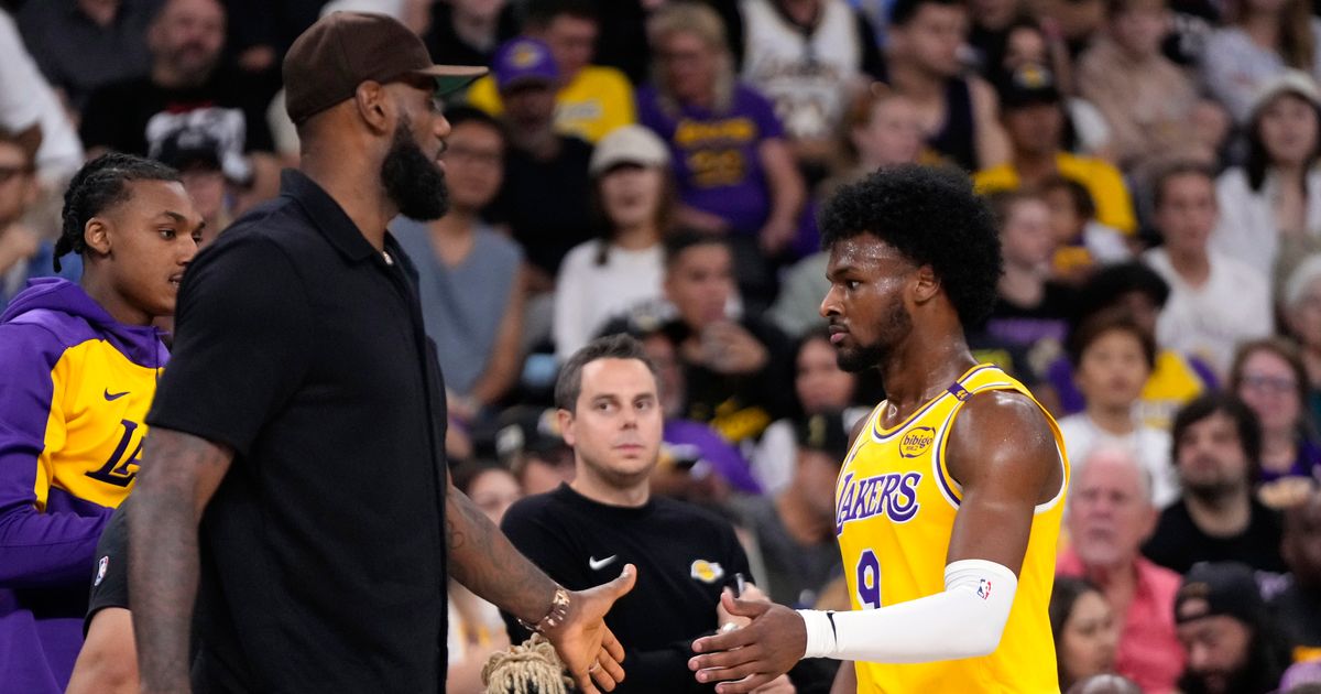 Lebron sa sinom Bronijem ima samo jedan dogovor, sada ga je otkrio: "Ne zovi me tata, možeš Bron ili GOAT"