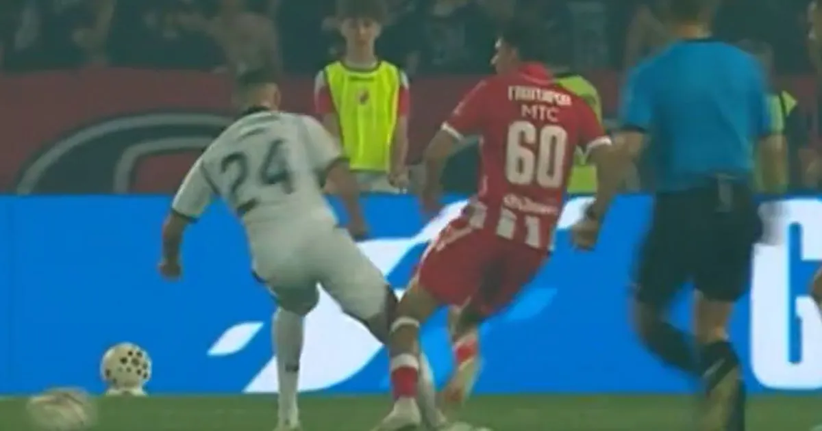 VAR prekinuo derbi zbog penala za Zvezdu! Pogledajte situaciju koja je promenila odluku sudije