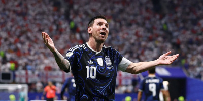Mesi se svađao sa selektorom Argentine: Isplivao prljav veš, legenda otkrila sve