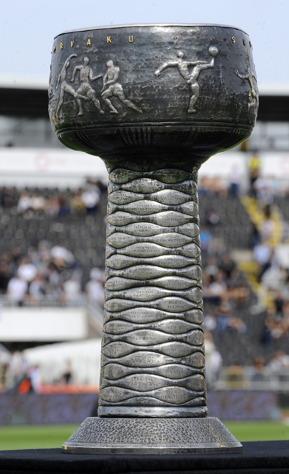 Prvi presek u Superligi: Zvezda neumoljiva, Partizan u nesvakidašnjoj poziciji, ima i pozitivnih iznenađenja