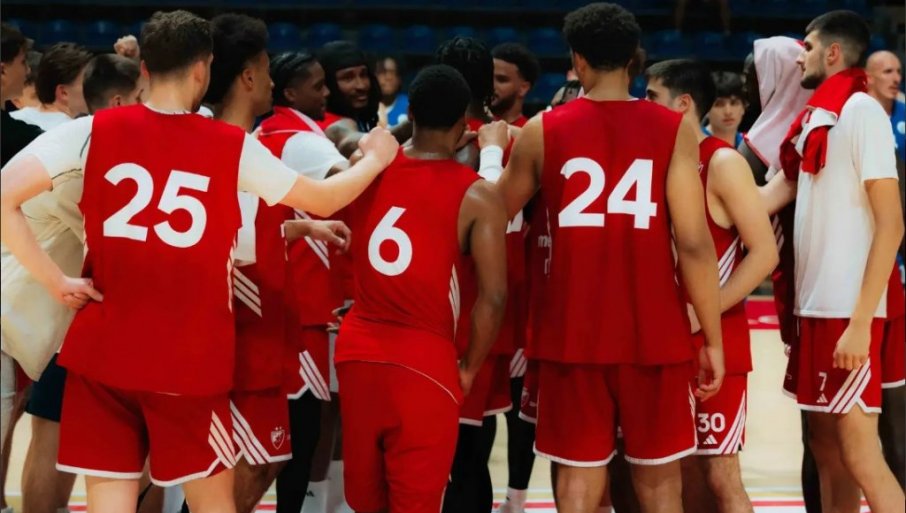 ŠOK NA MALOM KALEMEGDANU! Stranac iznenada otišao iz Crvene zvezde