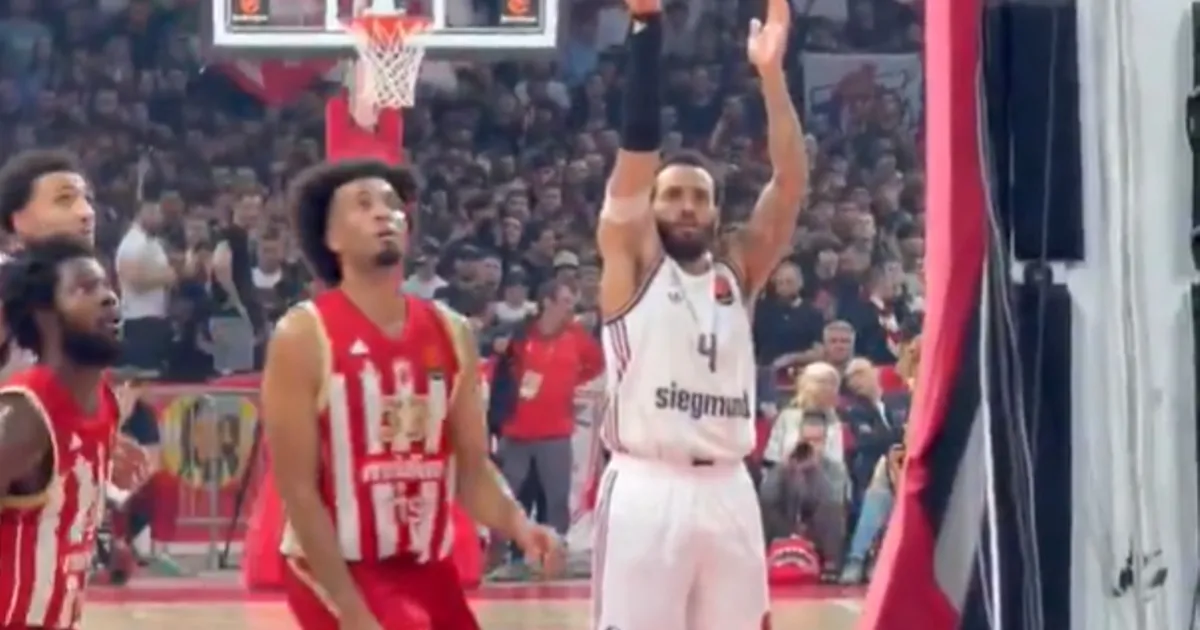 Grobari ga brutalno vređali na utakmici u Minhenu, danas je dobio psovke od Delija u Beogradskoj areni