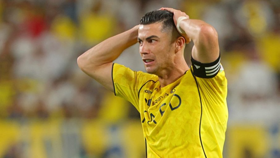 Eksplozija nadomak stadiona odložila meč Ronalda protiv Srba!