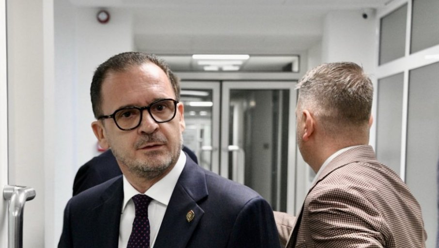 KO IMA PRAVO DA RUŠI PEĐU MIJATOVIĆA? Legenda Partizana grmi nakon haosa u Humskoj