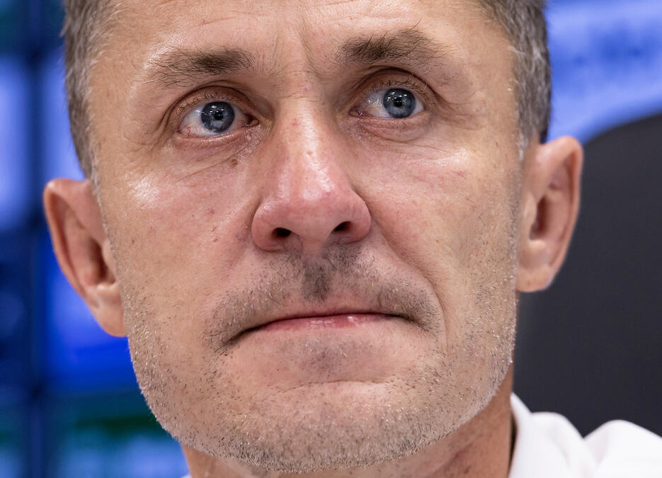UŽIVO, SAŠA ILIĆ SE OBRAĆA PRED DERBI! Trener Partizana ima reč