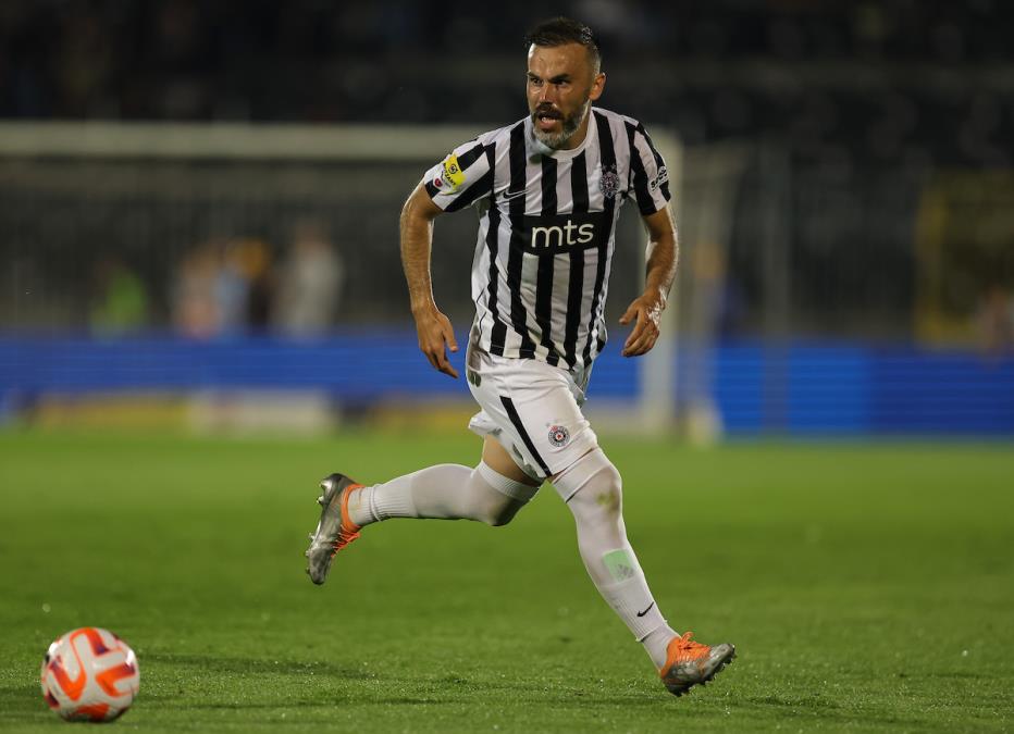 PARTIZAN - RADNIK: Vrlo emotivno u Humskoj! Bibras Natho igra poslednju utakmicu u crno-belom dresu! /POZNATI SASTAVI/