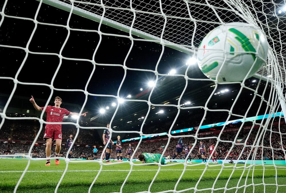TOTENHEM PAO NA ENFILDU! Liverpul sa tri gola overio plasman - Arsenal ubedljivo do osmine finala Liga kupa