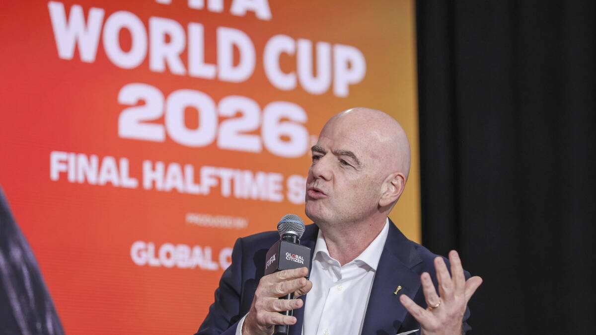 Infantino pravi cirkus od finala Mundijala: Šuška se da bi poluvreme moglo da traje pola sata