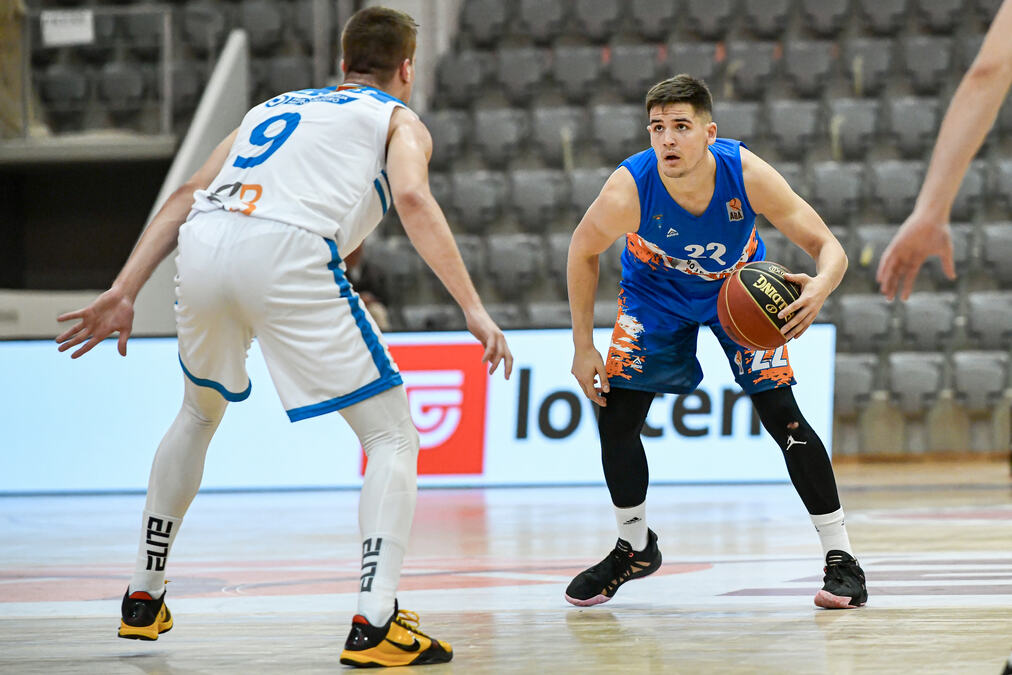 MOĆNO POJAČANJE STIGLO U SKOPLJE! Bivši košarkaš Partizana potpisao za MZT!