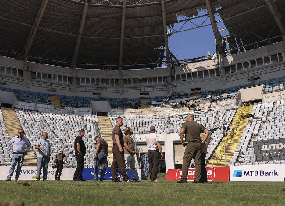 Pogođen jedan od najboljih ukrajinskih stadiona: Sa fasade skidano rusko ime kluba